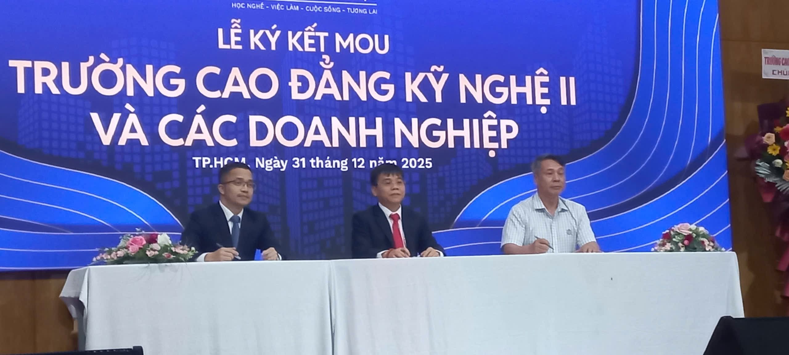 ky-ket-hop-tac-3-ben-thuc-day-phat-trien-nguon-nhan-luc-chat-luong-cao-cho-doanh-nghiep-fdi